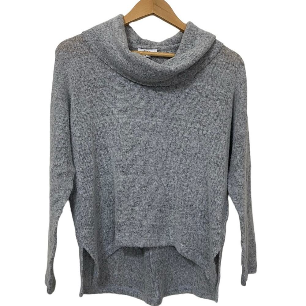 Bar III  Women's Gray Shark Bite Cowl Neck Lightweight Sweater NEW Size Medium